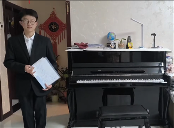 刘家铭的钢琴曲与表演